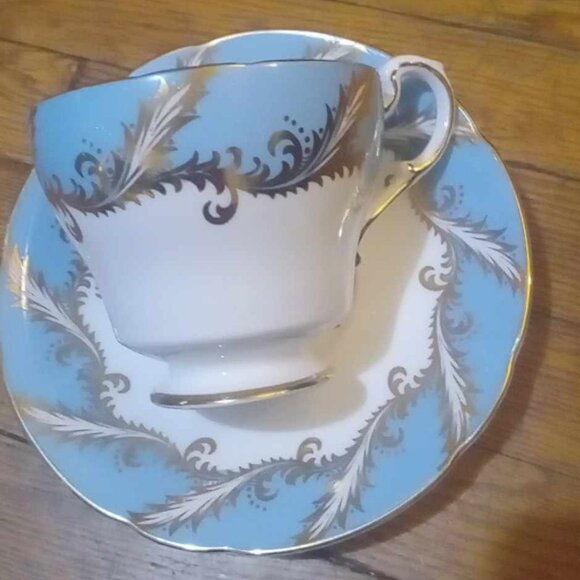 PARAGON! Antique Fine Bone China made in england pattern# E104H cup+saucer Set - Picture 1 of 5